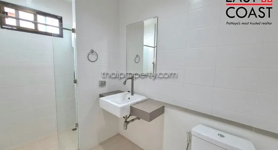 For rent and for sale 3 bedrooms house in Bang Lamung, Chonburi
