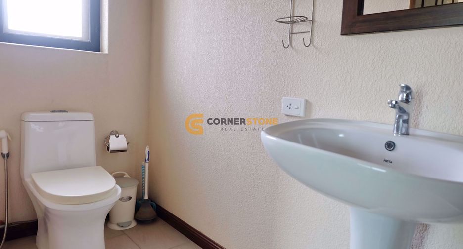 For rent and for sale 4 bedrooms house in East Pattaya, Pattaya