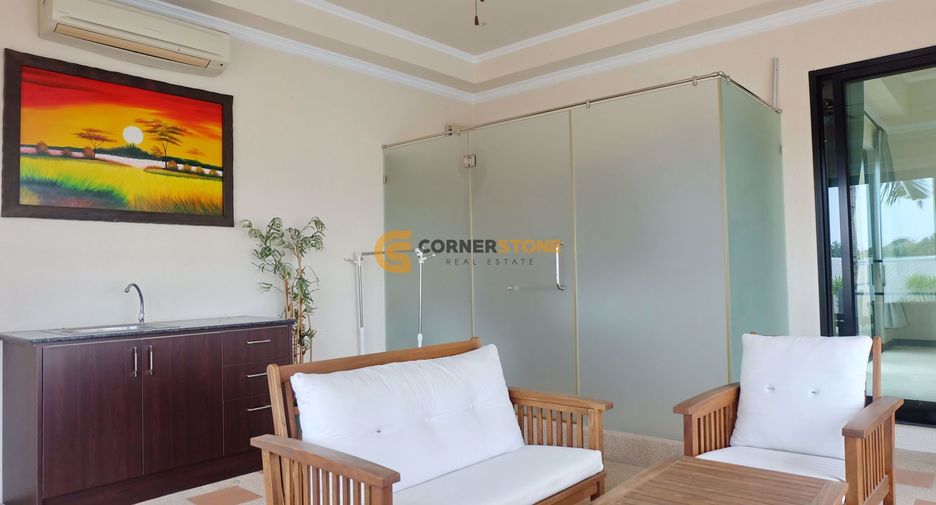 For rent and for sale 4 bedrooms house in East Pattaya, Pattaya