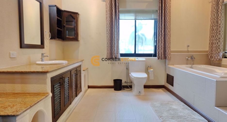 For rent and for sale 4 bedrooms house in East Pattaya, Pattaya