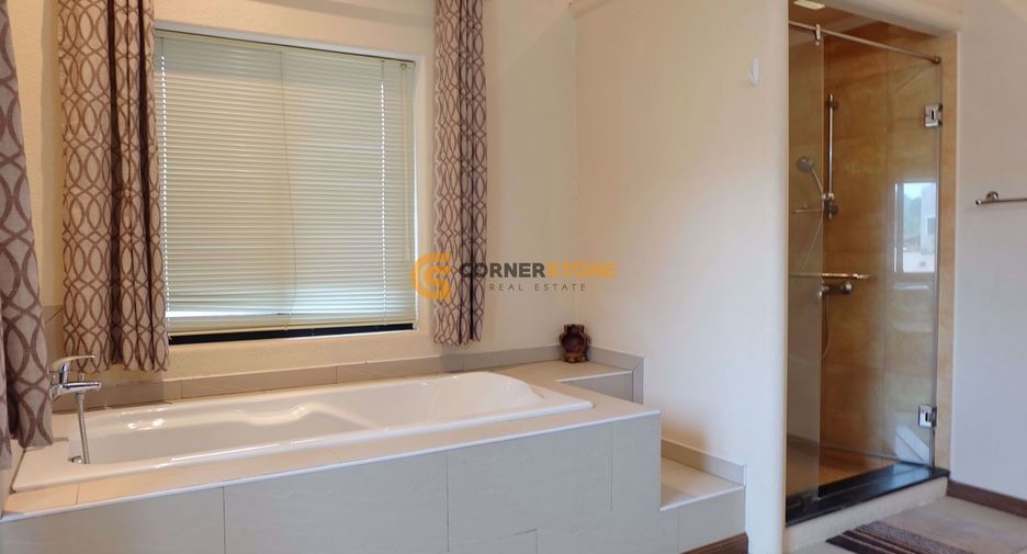 For rent and for sale 4 bedrooms house in East Pattaya, Pattaya