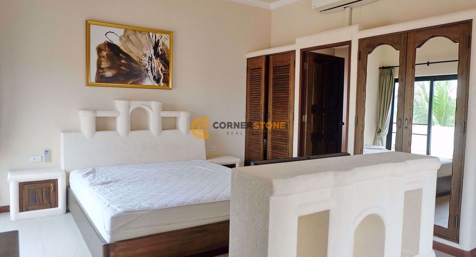For rent and for sale 4 bedrooms house in East Pattaya, Pattaya