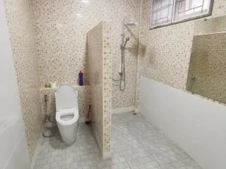 For sale 4 Beds house in Khlong Luang, Pathum Thani