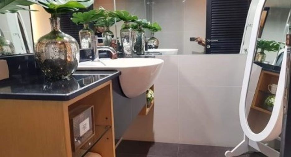 For sale 1 bed condo in Watthana, Bangkok