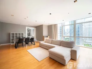 For rent 3 Beds condo in Pathum Wan, Bangkok