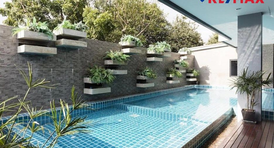 For sale hotel in Sattahip, Chonburi