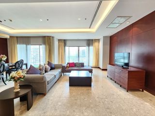 For rent 3 Beds condo in Pathum Wan, Bangkok