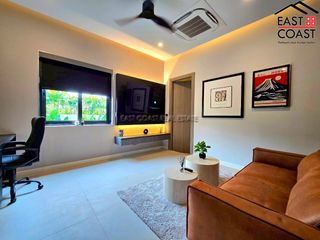 For sale 5 bedrooms house in Bang Lamung, Chonburi