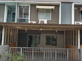 For sale 3 bed townhouse in Bang Phli, Samut Prakan