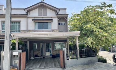 For sale 3 bed townhouse in Bang Phli, Samut Prakan