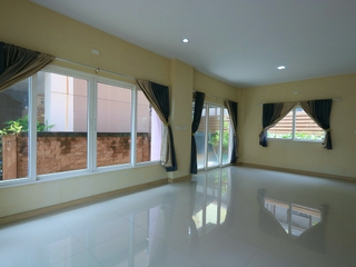 For sale 3 bed house in Mueang Samut Prakan, Samut Prakan