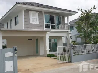 For sale 3 bed house in Mueang Samut Prakan, Samut Prakan