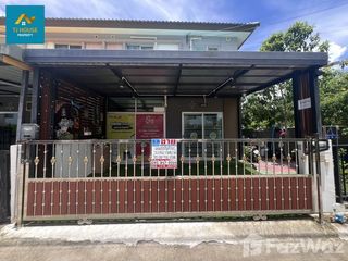 For sale 3 bed townhouse in Mueang Samut Prakan, Samut Prakan