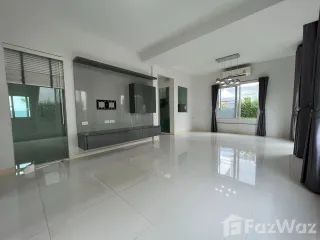 For sale 3 bed house in Mueang Samut Prakan, Samut Prakan