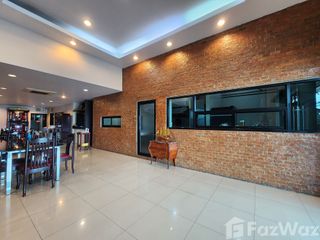 For sale 8 bed retail Space in Mueang Samut Prakan, Samut Prakan