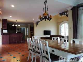 For sale 5 bed villa in Mueang Samut Prakan, Samut Prakan