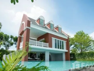 For rent 3 bed townhouse in Mueang Samut Prakan, Samut Prakan