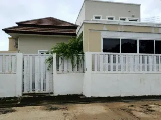 For sale 3 bed villa in Mueang Samut Prakan, Samut Prakan