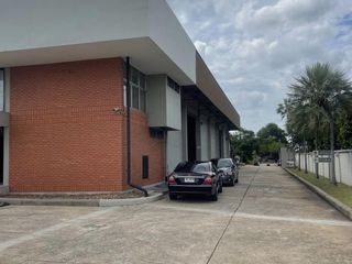 For rent office in Mueang Samut Prakan, Samut Prakan