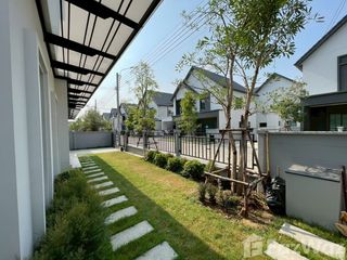 For rent 4 Beds villa in Bang Phli, Samut Prakan