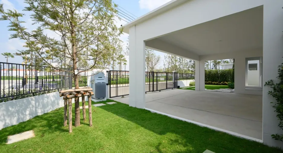 For rent 4 bed house in Bang Phli, Samut Prakan