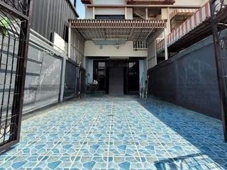 For sale 2 bed townhouse in Bang Sao Thong, Samut Prakan