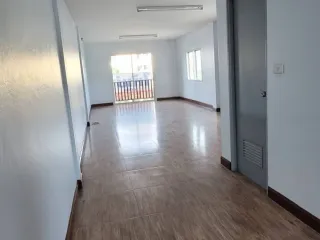 For rent 3 bed retail Space in Phra Samut Chedi, Samut Prakan