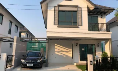 For rent 3 Beds townhouse in Bang Sao Thong, Samut Prakan