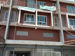 For rent 3 bed house in Phra Samut Chedi, Samut Prakan