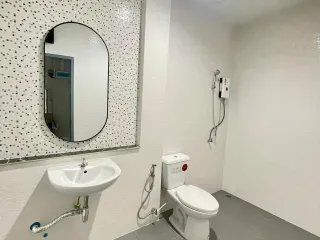 For rent 2 bed townhouse in Mueang Samut Prakan, Samut Prakan