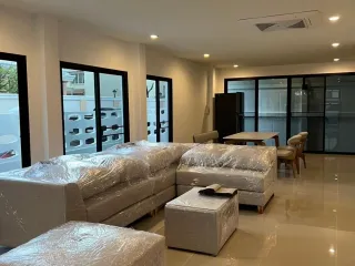 For rent 2 bed townhouse in Mueang Samut Prakan, Samut Prakan