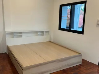For rent 2 bed townhouse in Mueang Samut Prakan, Samut Prakan