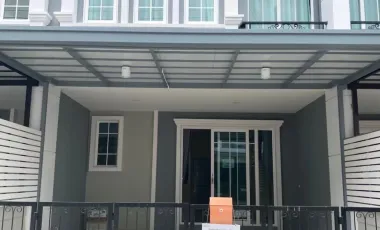 For rent 4 bed townhouse in Mueang Samut Prakan, Samut Prakan