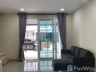 For rent 4 bed townhouse in Mueang Samut Prakan, Samut Prakan