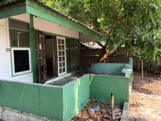 For rent 2 bed house in Mueang Samut Prakan, Samut Prakan