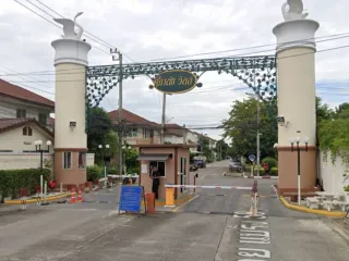 For rent 4 bed townhouse in Mueang Samut Prakan, Samut Prakan