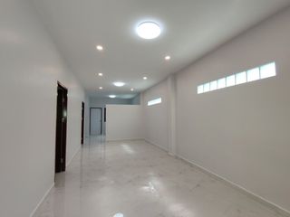For rent 2 bed house in Mueang Samut Prakan, Samut Prakan