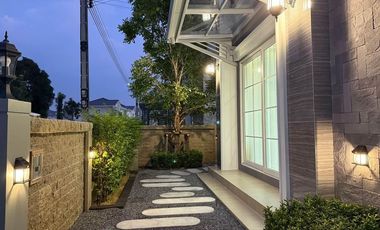 For rent 4 bed house in Mueang Samut Prakan, Samut Prakan