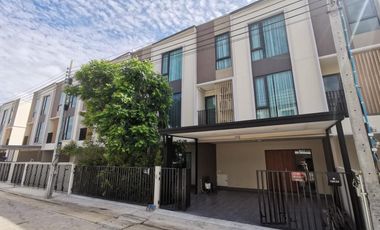 For rent 6 bed townhouse in Bang Phli, Samut Prakan