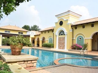 For rent 4 Beds villa in Bang Phli, Samut Prakan