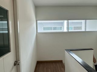 For rent 4 bed townhouse in Bang Sao Thong, Samut Prakan