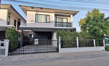 For rent 3 Beds house in Bang Bo, Samut Prakan