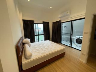 For rent 4 bed townhouse in Mueang Samut Prakan, Samut Prakan