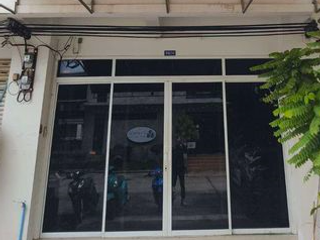 For rent 2 bed townhouse in Mueang Samut Prakan, Samut Prakan