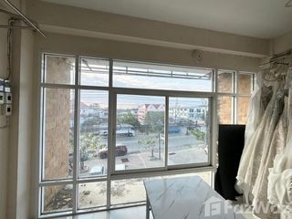 For sale retail Space in Bang Bo, Samut Prakan