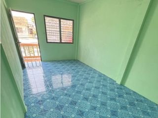 For sale 8 bed retail Space in Mueang Samut Prakan, Samut Prakan