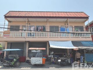 For sale 8 bed retail Space in Mueang Samut Prakan, Samut Prakan