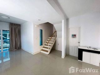 For sale 3 bed townhouse in Bang Phli, Samut Prakan