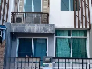 For sale 3 bed townhouse in Bang Phli, Samut Prakan