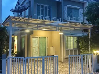 For sale 3 bed townhouse in Bang Phli, Samut Prakan